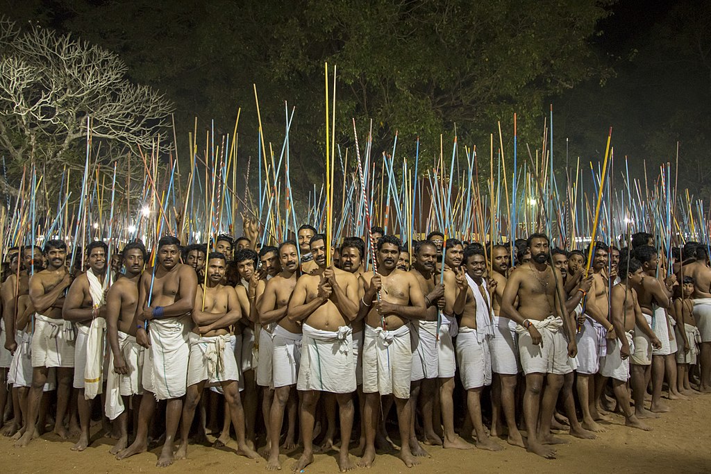 1024px-Thira_festival_of_andalurkkavu